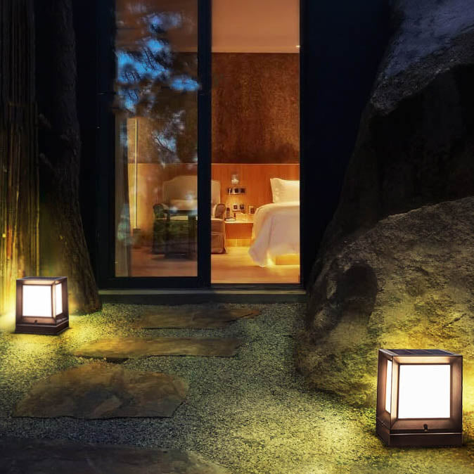 SolarBrick | Einfache quadratische LED Solar Außen wasserdichte Rasenzaunlampe Extra Groß Festverdrahtet - 110V-120V für US CA Decorique.de