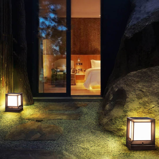 SolarBrick | Einfache quadratische LED Solar Außen wasserdichte Rasenzaunlampe Extra Groß Festverdrahtet - 110V-120V für US CA Decorique.de