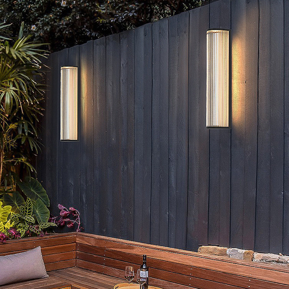 SolarSleek | Anspruchsvolle Solar-Wandleuchte Decorique