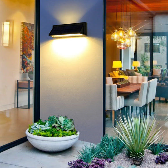 SolarSlope | Schräge LED-Wandleuchte für den Patio Radarsensor + Warmes Licht Decorique.de