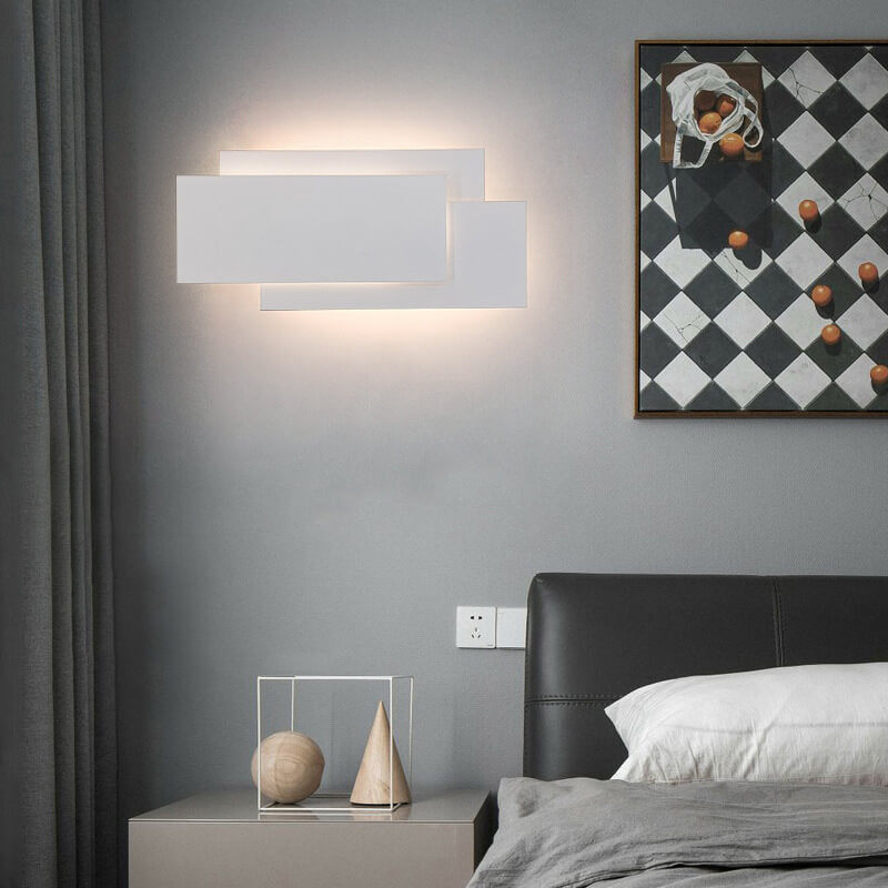 StackedGlow | Geometrische LED-Wandleuchte Weiß Weiß Licht Decorique.de