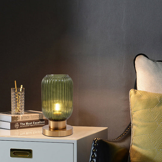 StripeGlow | Skandinavische Glas-Zylinderlampe fürs Schlafzimmer A Grün 230V Decorique.de