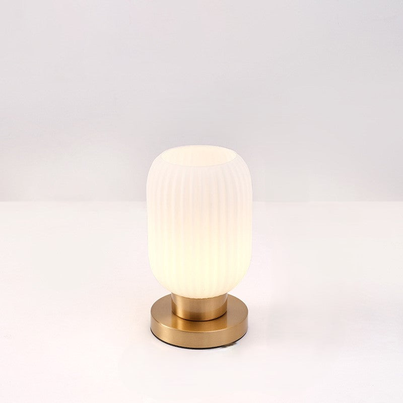 StripeGlow | Skandinavische Glas-Zylinderlampe fürs Schlafzimmer A Weiß 230V Decorique.de
