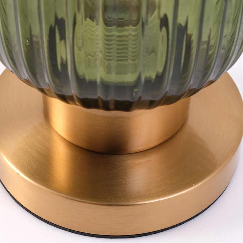 StripeGlow | Skandinavische Glas-Zylinderlampe fürs Schlafzimmer Decorique.de