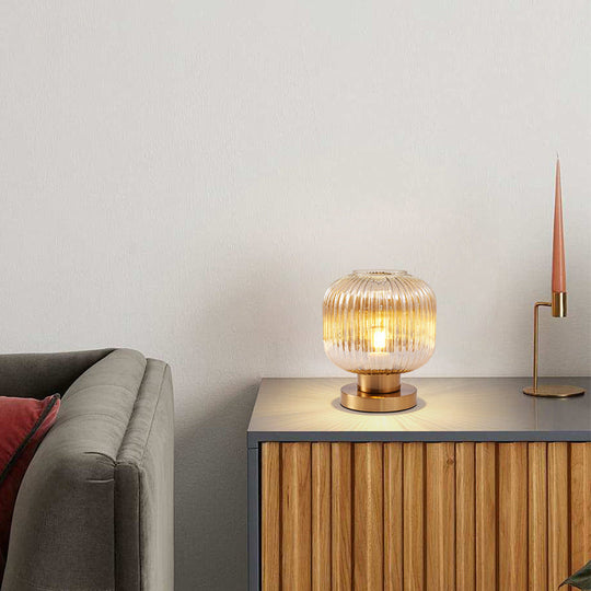 StripeGlow | Skandinavische Glas-Zylinderlampe fürs Schlafzimmer B Bernstein 230V Decorique.de