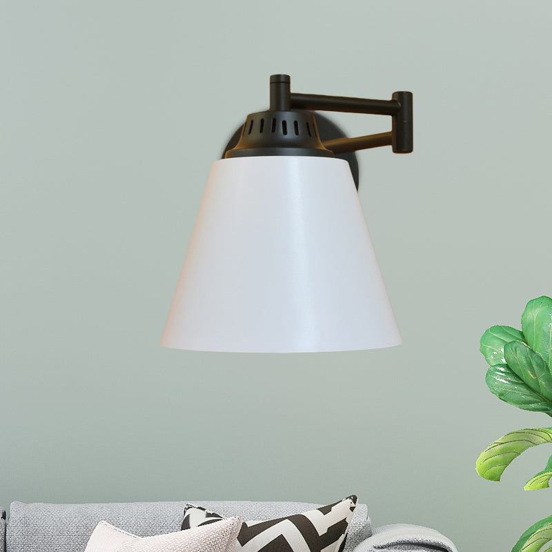 TaskBeam | Wandleuchte – Konisches Design für Präzise Lichtlenkung Weiß Decorique.de