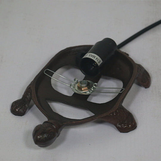 TiffaTurtle | Bunte Tiffany Nachttischlampe in Schildkrötenform Decorique.de