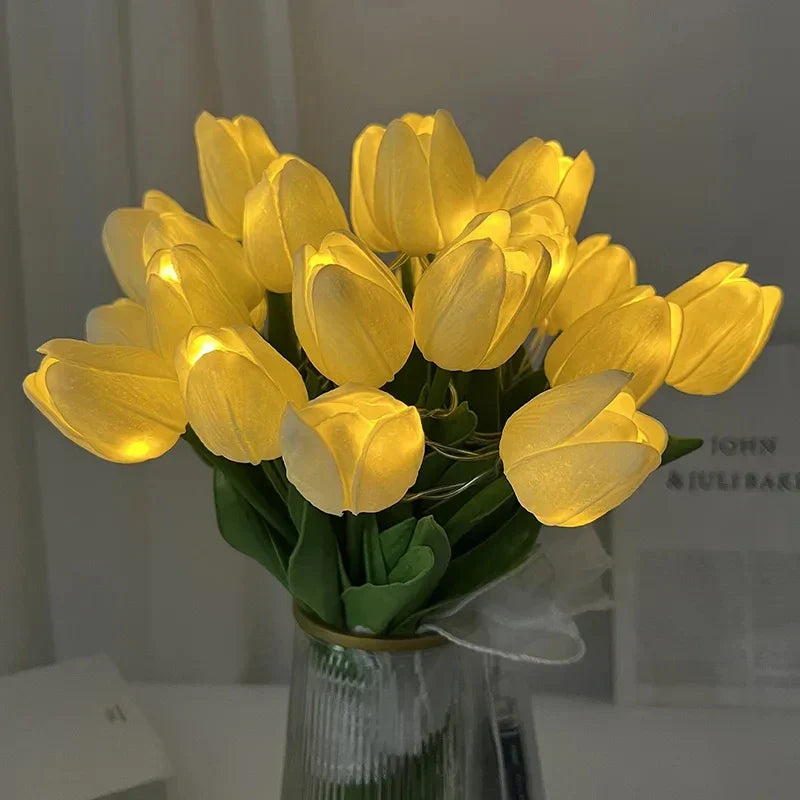 TulipGlow | LED Tulpen-Nachtlicht – Tragbar & Warmes Licht Gelb Decorique.de
