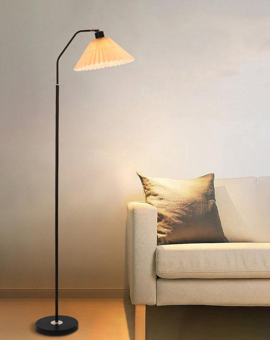 VibeLight | Minimalistische Stoff-Faltenlampe 1-Licht Stehlampe Decorique.de
