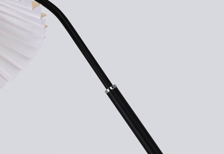 VibeLight | Minimalistische Stoff-Faltenlampe 1-Licht Stehlampe Decorique.de