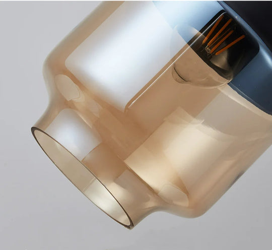 VitraLoom | Mundgeblasene Glasleuchte mit Holzdetail Decorique.de