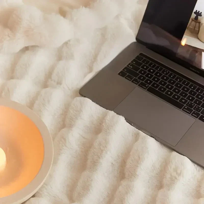 WarmWol | Die Plüschdecke, Über die Alle Sprechen Decorique.de