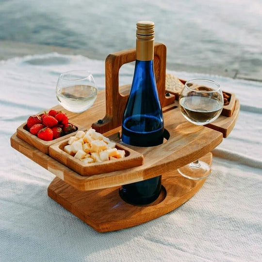 WineWay | Tragbarer Picknicktisch aus Holz mit Flaschenhalter Decorique.de