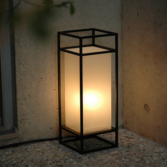 YumiGlow | Japanische Tatami Rechteckige Eisen Stoff 1-Licht Stehlampe Decorique.de